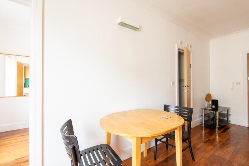 London Central Studio Ngoại thất bức ảnh
